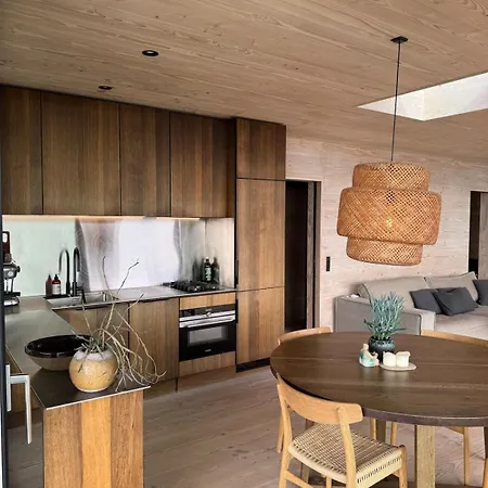 بيت للعطل Architecturally Designed Summer House إيبلتوفت